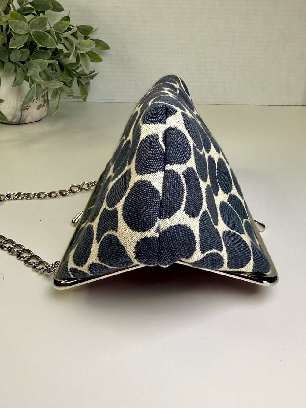 1154 Lill Studio Polka Dot Fabric Clutch Evening Bag Gray Cream Kiss Lock Frame - Picture 6 of 15